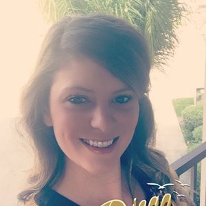 Meet your Posher, Rebecca